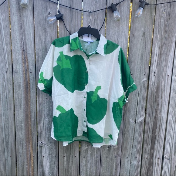 Polagram Green and White Women's Button-Up Top and Lined Shorts Pant SET M - Picture 5 of 8